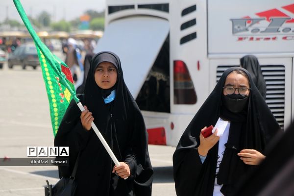 حضور کاروان های زیارتی استان قم در مراسم سالگرد ارتحال امام خمینی(ره)-1