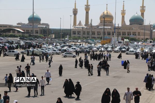 حضور کاروان های زیارتی استان قم در مراسم سالگرد ارتحال امام خمینی(ره)-1