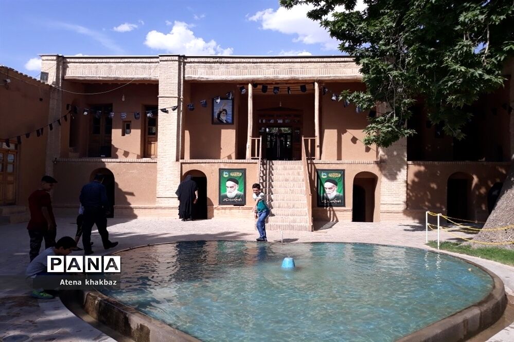 بیت امام خمینی(ره) واقع در شهر خمین