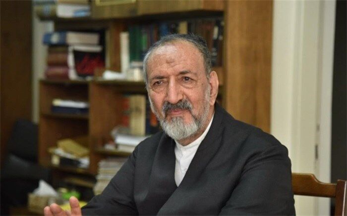دعایی با نگاهی خاضعانه همواره در فکر تعالی و پیشرفت ایران اسلامی بود