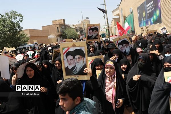 راهپیمایی مردم قم در یوم الله 15 خرداد-1