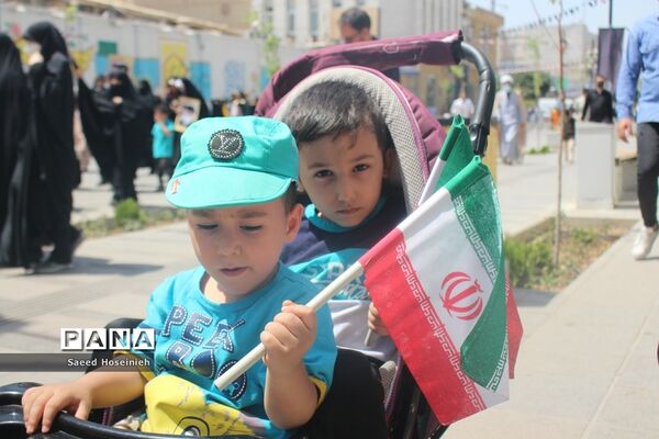 راهپیمایی یوم‌الله 15 خرداد در قم-3
