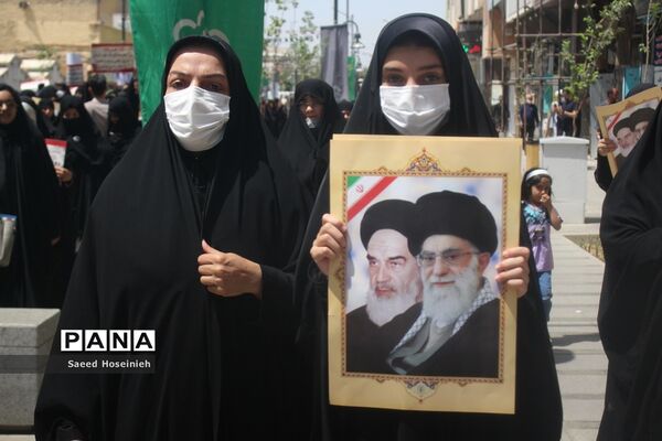 راهپیمایی یوم‌الله 15 خرداد در قم-3