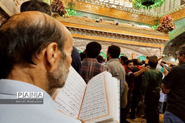 حریم مطهر رضوی در دهه کرامت