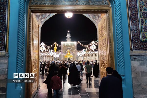 حریم مطهر رضوی در دهه کرامت