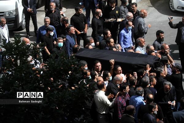 مراسم تشییع پیکر حجت‌الاسلام سید‌محمود دعایی