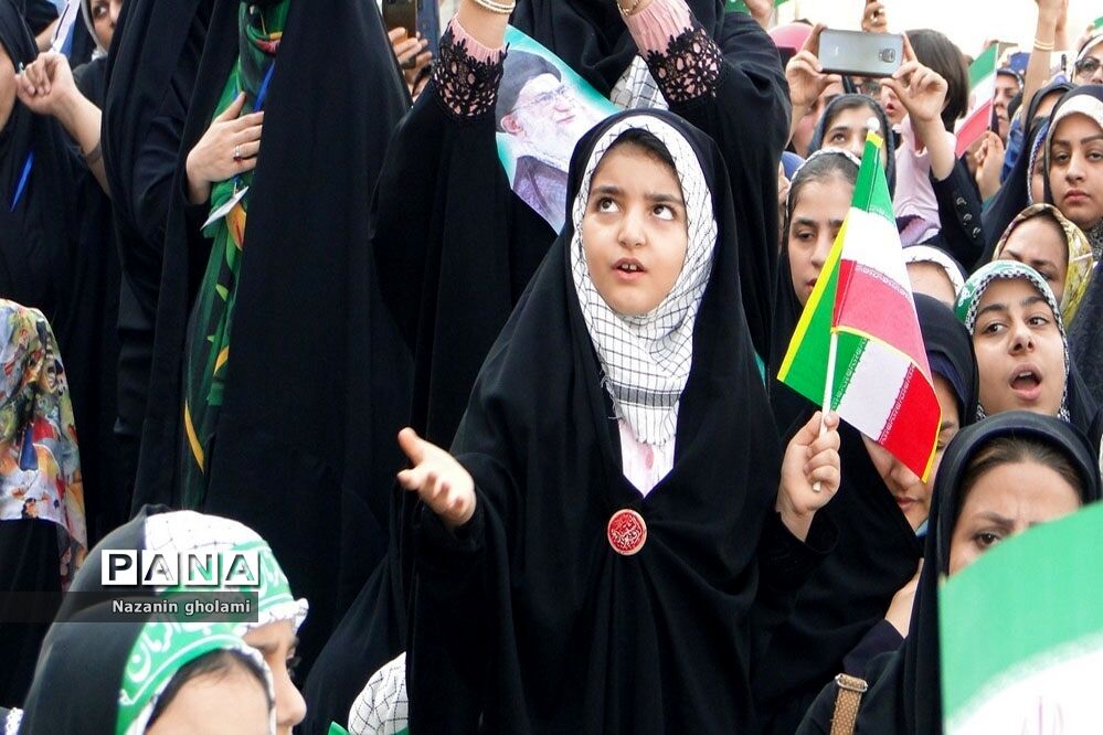 اجرای سرود سلام فرمانده در برازجان
