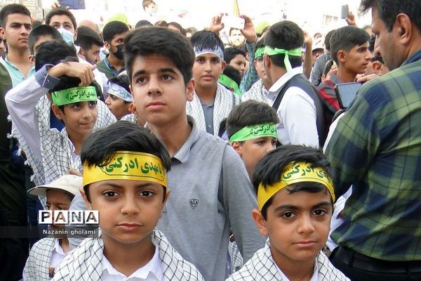 اجرای سرود سلام فرمانده در برازجان