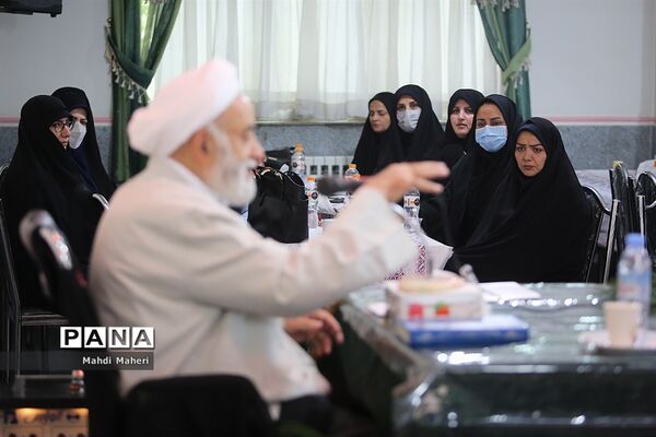 گردهمایی معاونین سوادآموزی استان ها