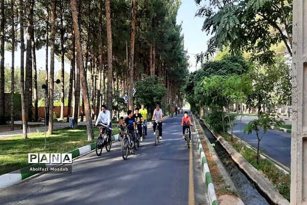 همایش دوچرخه‌سواری در خلیل آباد