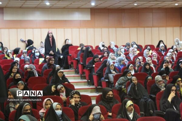 همایش جشن دختران کریمه در قم