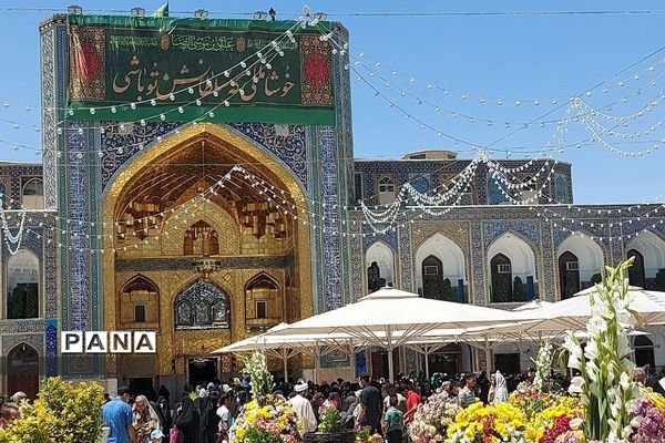 حال و هوای حرم مطهر رضوی در دهه کرامت