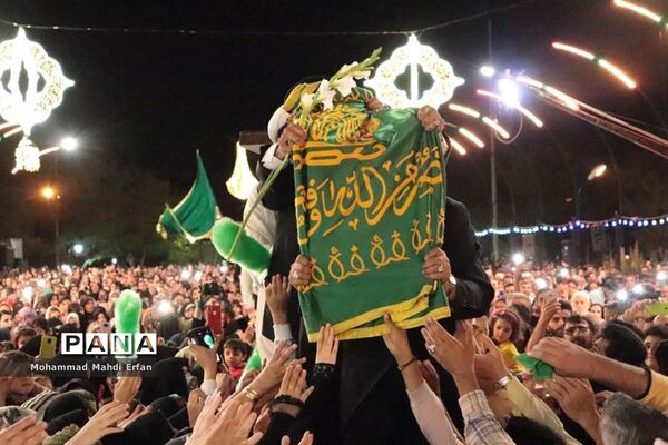 اجتماع باشکوه مردم آباده درجشن میلاد امام رضا علیه السلام