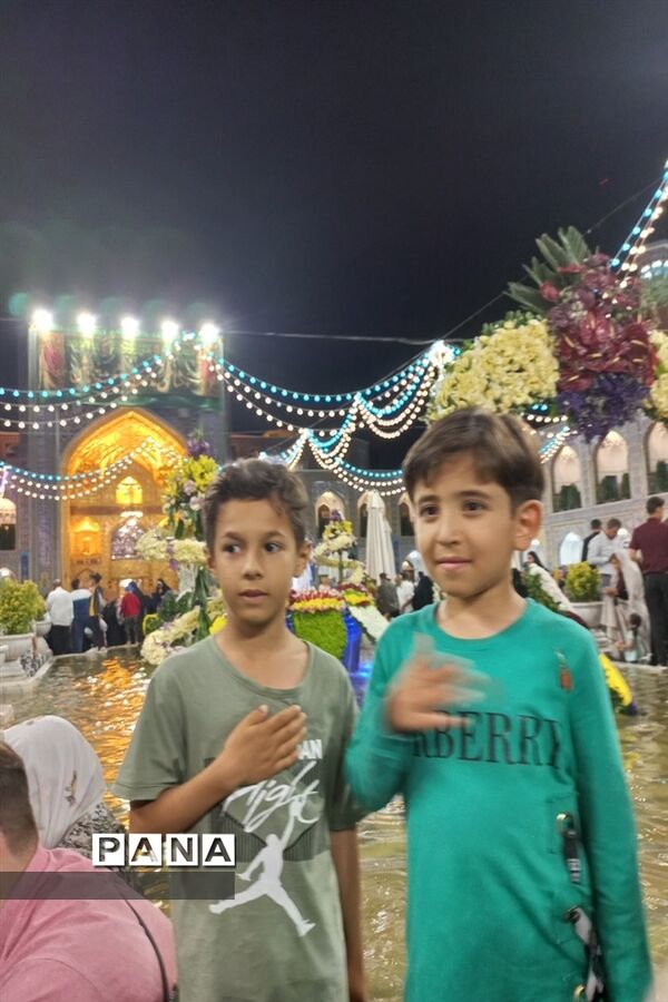 شب میلاد امام رضا (ع) در حرم مطهر رضوی