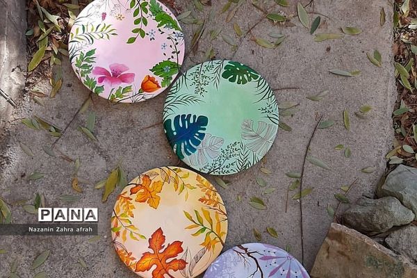 آثار هنری و تولیدی معلم درس هنر در رودهن