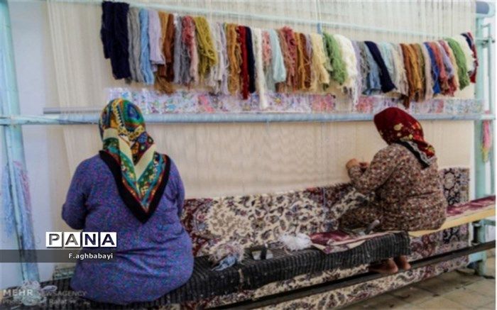 قالی بافی زنده‌ترین هنر است
