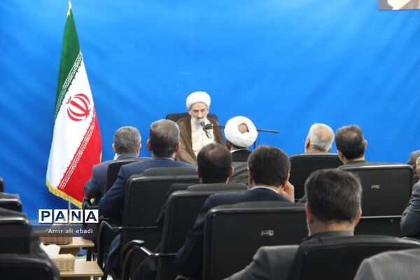 دیدار سرپرست و کارکنان جهاد کشاورزی با نماینده ولی فقیه