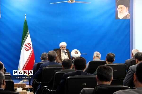 دیدار سرپرست و کارکنان جهاد کشاورزی با نماینده ولی فقیه