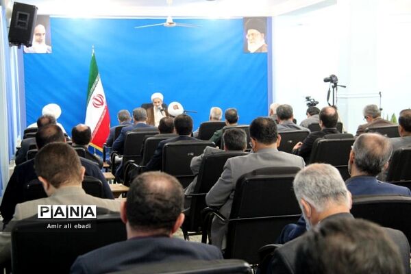 دیدار سرپرست و کارکنان جهاد کشاورزی با نماینده ولی فقیه