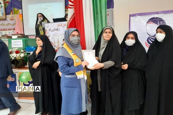 همایش پیشتازان ناحیه یک اهواز با شعار من امام رضائی‌ام در روز میلاد امام رضا (ع)