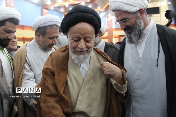 مراسم نکوداشت آیت الله سید محمد شاهچراغی