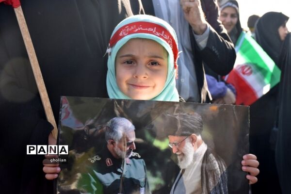 اجتماع عظیم سلام فرمانده با حضور دهه نودی‌ها در اردبیل