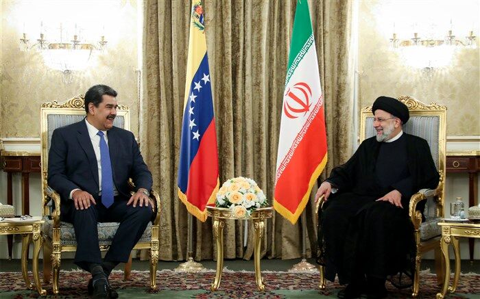 رئیسی: ایستادگی ونزوئلا در برابر تهدیدها و تحریم‌های امپریالیسم مثال‌زدنی است