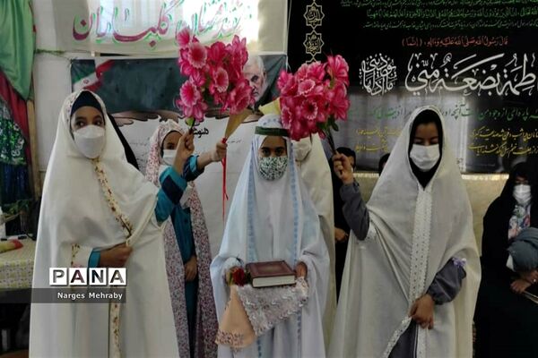 اجتماع بزرگ دانش‌‌آموزی فاطمیون در سورمق شهرستان آباده