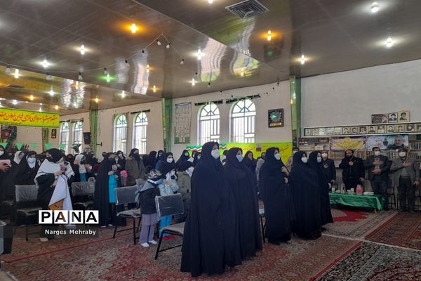 اجتماع بزرگ دانش‌‌آموزی فاطمیون در سورمق شهرستان آباده