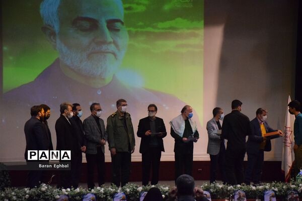 دوازدهمین دوره کنگره شهدا منطقه 5 و گرامیداشت سالگرد شهادت حاج قاسم سلیمانی