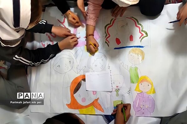 برگزاری ایستگاه نقاشی همگانی گرامیداشت سپهبد سردار حاج قاسم سلیمانی در شهرستان قرچک