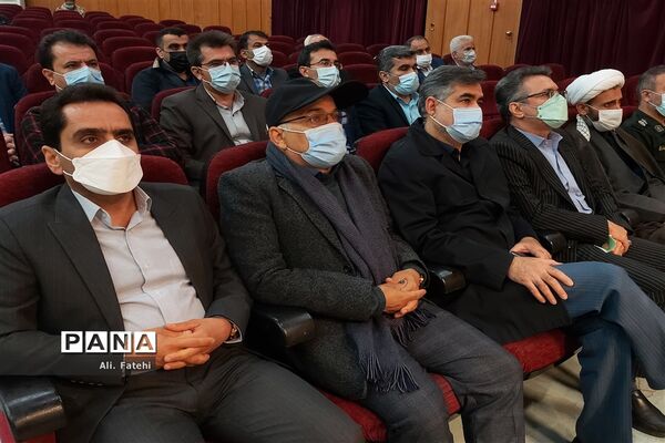 مراسم توزیع۵۰۰۰ بسته کمک آموزشی  در حوزه جغرافیایی