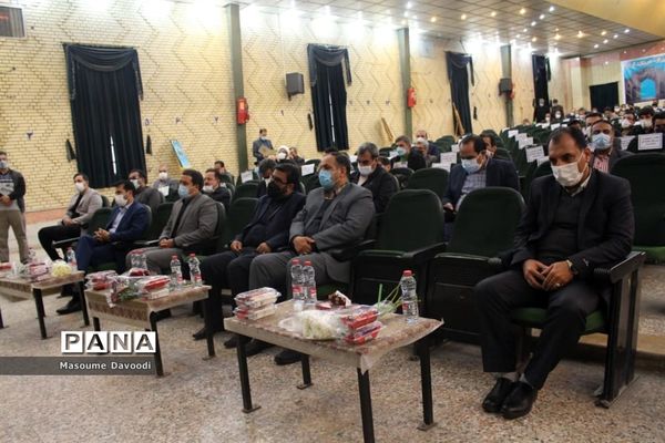 وداع با شهید تازه تفحص شده همزمان با دومین سالگرد شهادت سردار حاج قاسم سلیمانی در شیراز