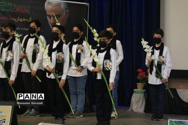 وداع با شهید تازه تفحص شده همزمان با دومین سالگرد شهادت سردار حاج قاسم سلیمانی در شیراز