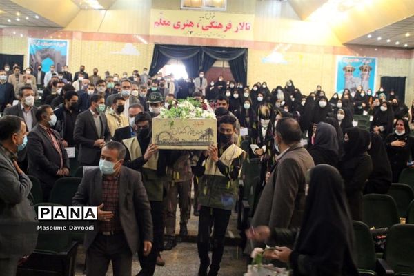 وداع با شهید تازه تفحص شده همزمان با دومین سالگرد شهادت سردار حاج قاسم سلیمانی در شیراز