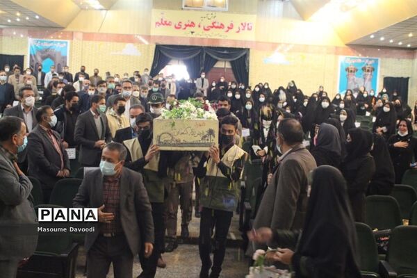 وداع با شهید تازه تفحص شده همزمان با دومین سالگرد شهادت سردار حاج قاسم سلیمانی در شیراز