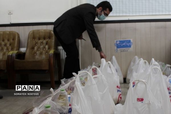 تهیه و توزیع بسته‌های حمایتی توسط مرکز نیکوکاری ترنم‌مهر