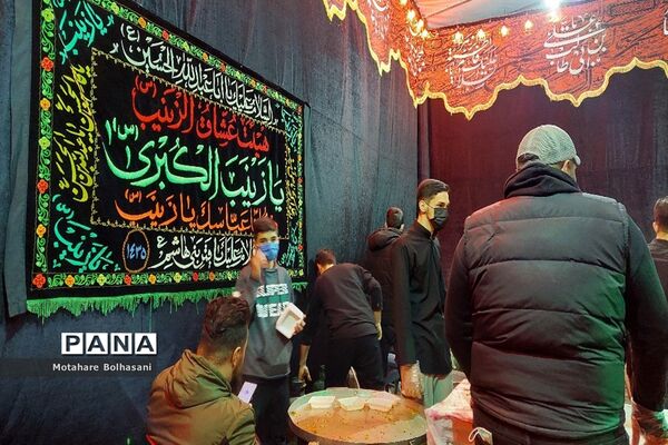 برپایی موکب هیات عشاق الزینب (س) به مناسبت شهادت حضرت زهرا در منطقه ۱۴