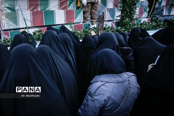تشییع پیکرهای ۱۵۰ شهید دوران دفاع مقدس
