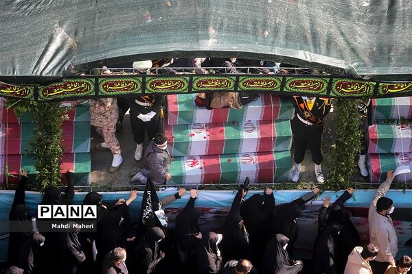 تشییع پیکرهای ۱۵۰ شهید دوران دفاع مقدس