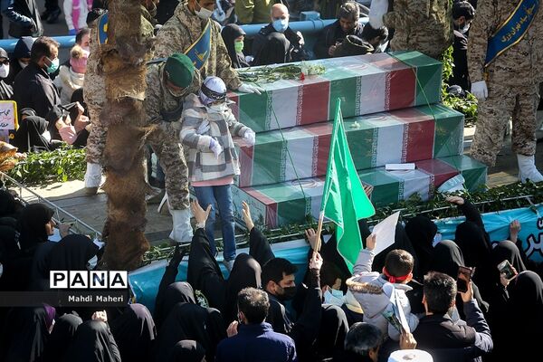 تشییع پیکرهای ۱۵۰ شهید دوران دفاع مقدس