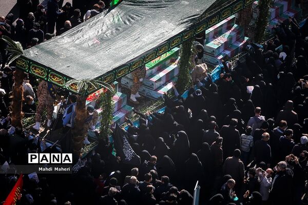 تشییع پیکرهای ۱۵۰ شهید دوران دفاع مقدس
