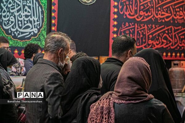 مراسم پخت و توزیع شله زرد به مناسبت سالگرد شهادت ام ابیها حضرت زهرا (س) در شیراز