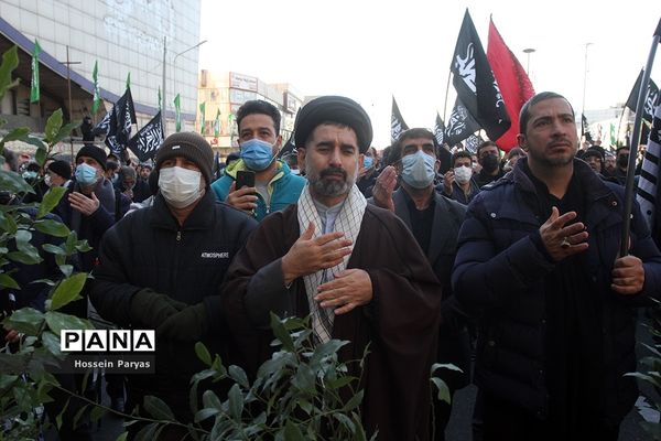 تجمع عزاداران فاطمی در میدان هفت‌تیر