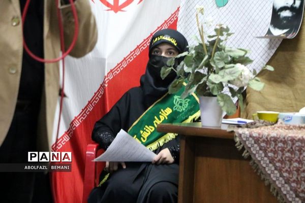 یادواره شهدا در مدرسه تمام تشکیلاتی شهید بیطرفان قم