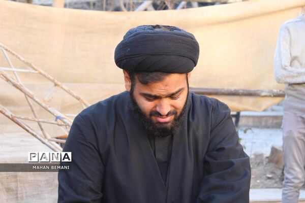 خاکسپاری دو شهید گمنام در مدرسه علمیه فاطمی
