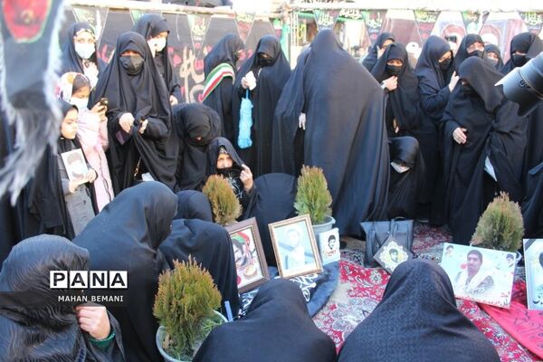 خاکسپاری دو شهید گمنام در مدرسه علمیه فاطمی