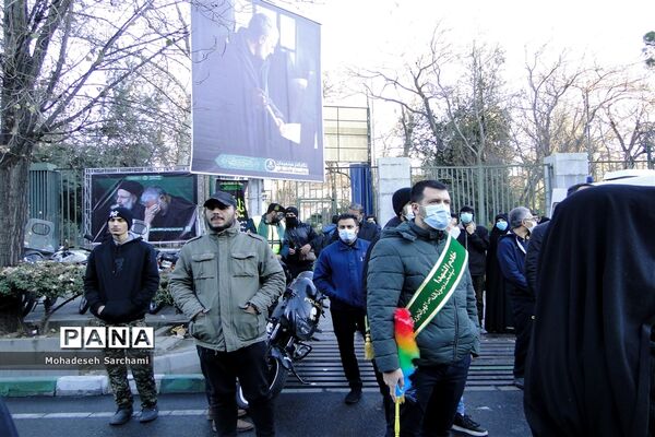 تشییع پیکر ۱۵۰ شهید دوران دفاع مقدس
