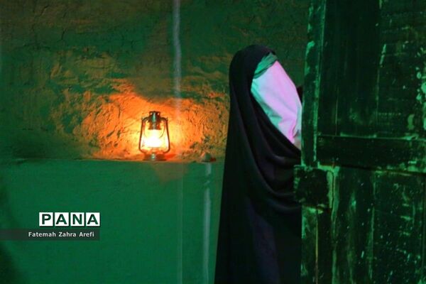 برپایی نمایشگاه  «یاس کبود« در زابل