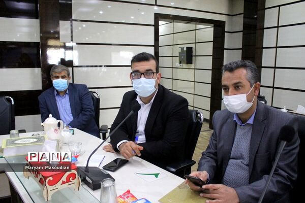 نشست کارشناسان مدارس و مراکز غیردولتی و شوراهای آموزش و پرورش استان بوشهر